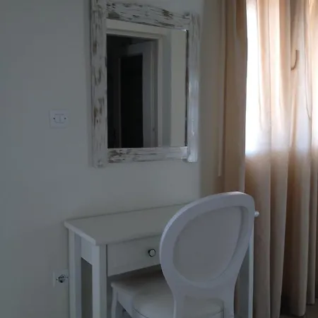 Hotel Oceanis Adamantas (Milos)