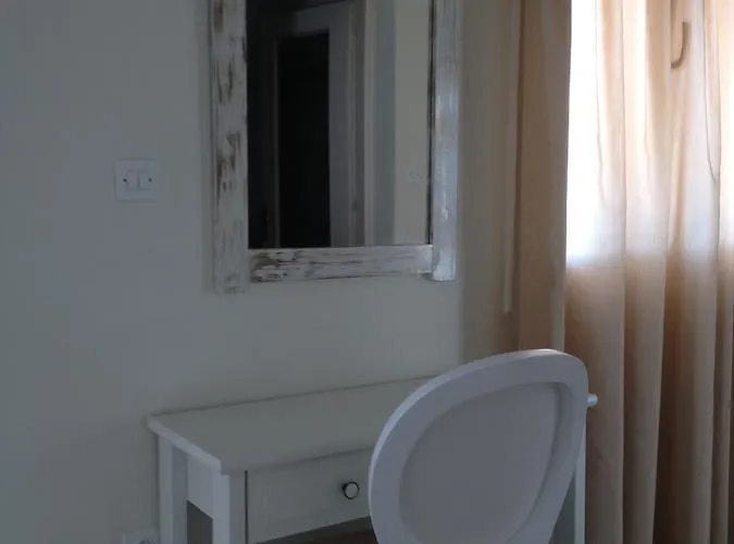 Hotel Oceanis Adamantas (Milos)