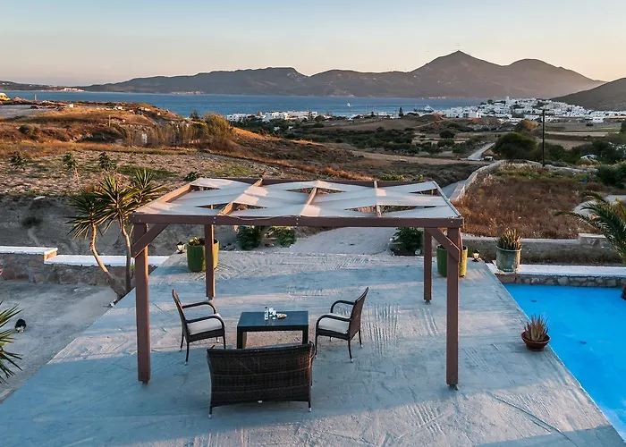 Oceanis Hotel Adamantas (Milos)