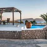 Oceanis * Adamantas (Milos)