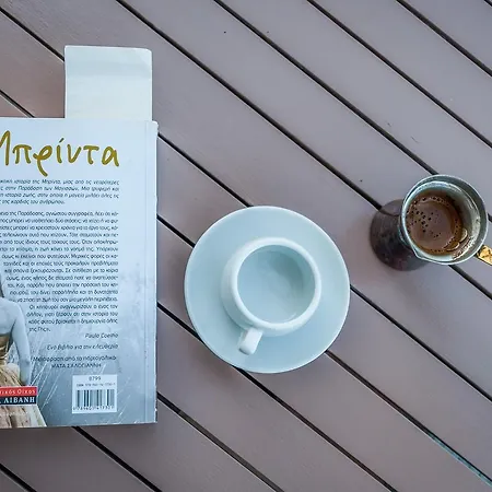 Oceanis * Adamantas (Milos)