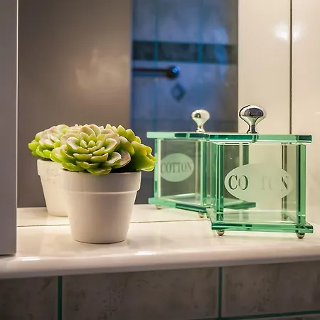 Oceanis Hotel Adamantas (Milos)