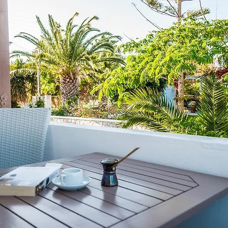 Oceanis Adamantas (Milos)