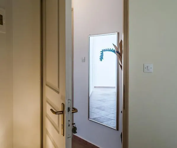 Отель Oceanis Адамас