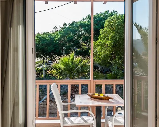 Oceanis Адамас